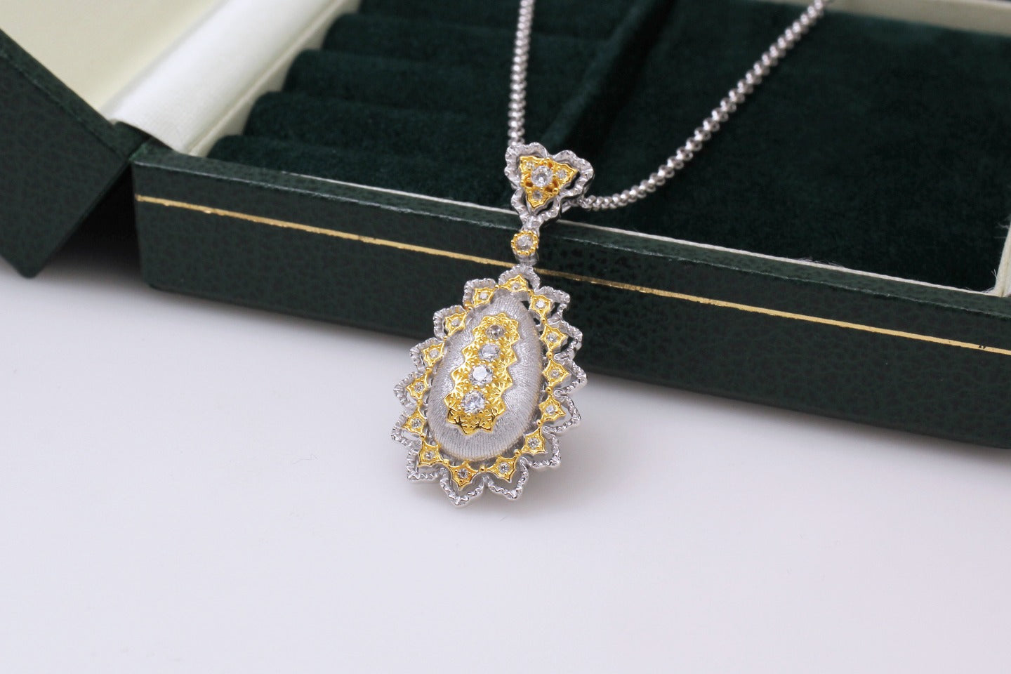 Luxe Divine Collection ~ Luxury 925 Silver Snowflake Color Separation Pendant Necklace