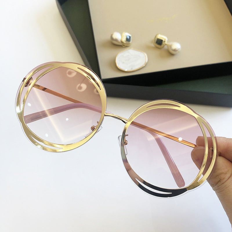 Luxe Divine Collection ~ Retro Flower Round Sunglasses